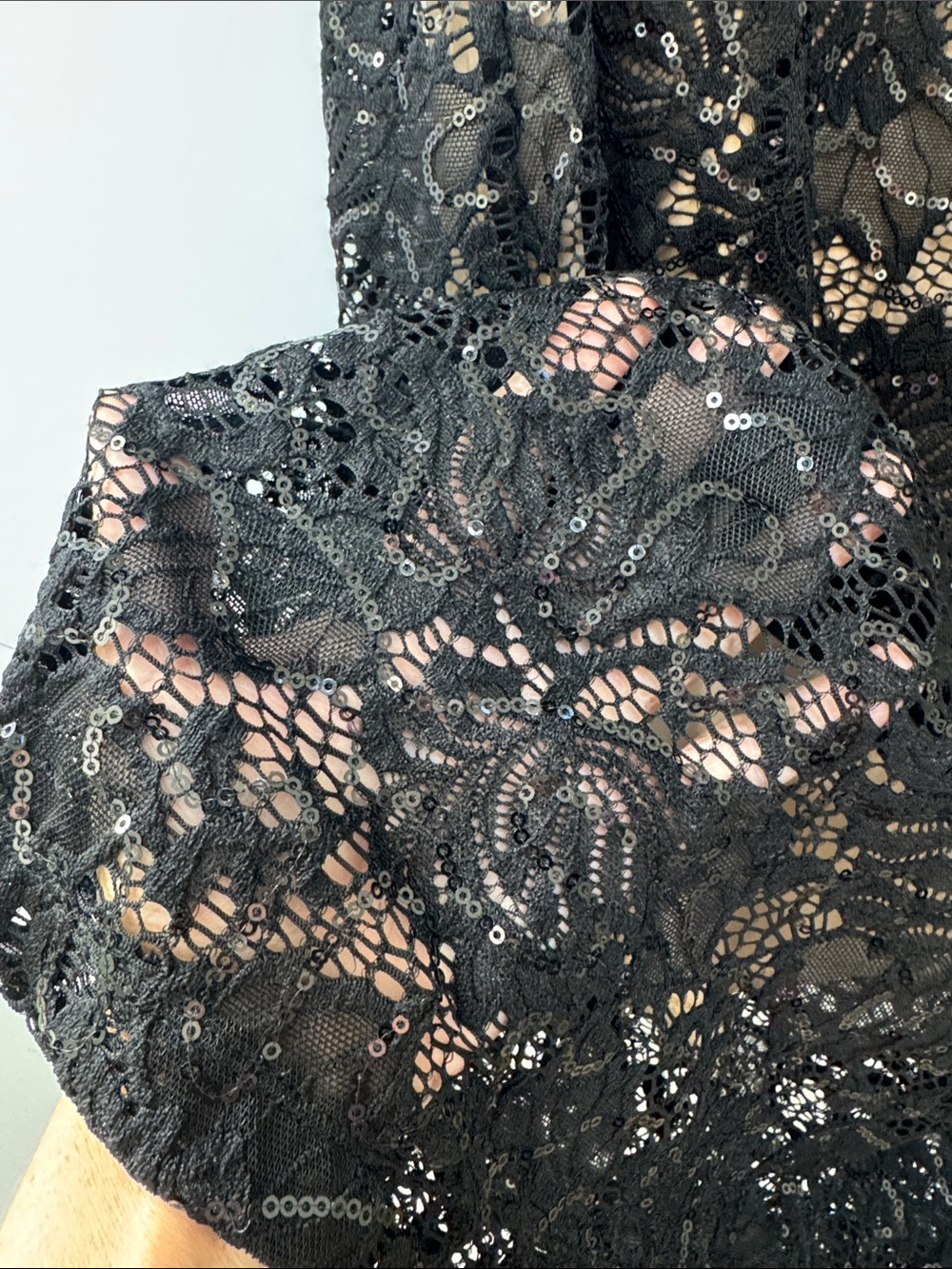 Elegant Bisou Bisou Black Lace Dress - Picture 6 of 8